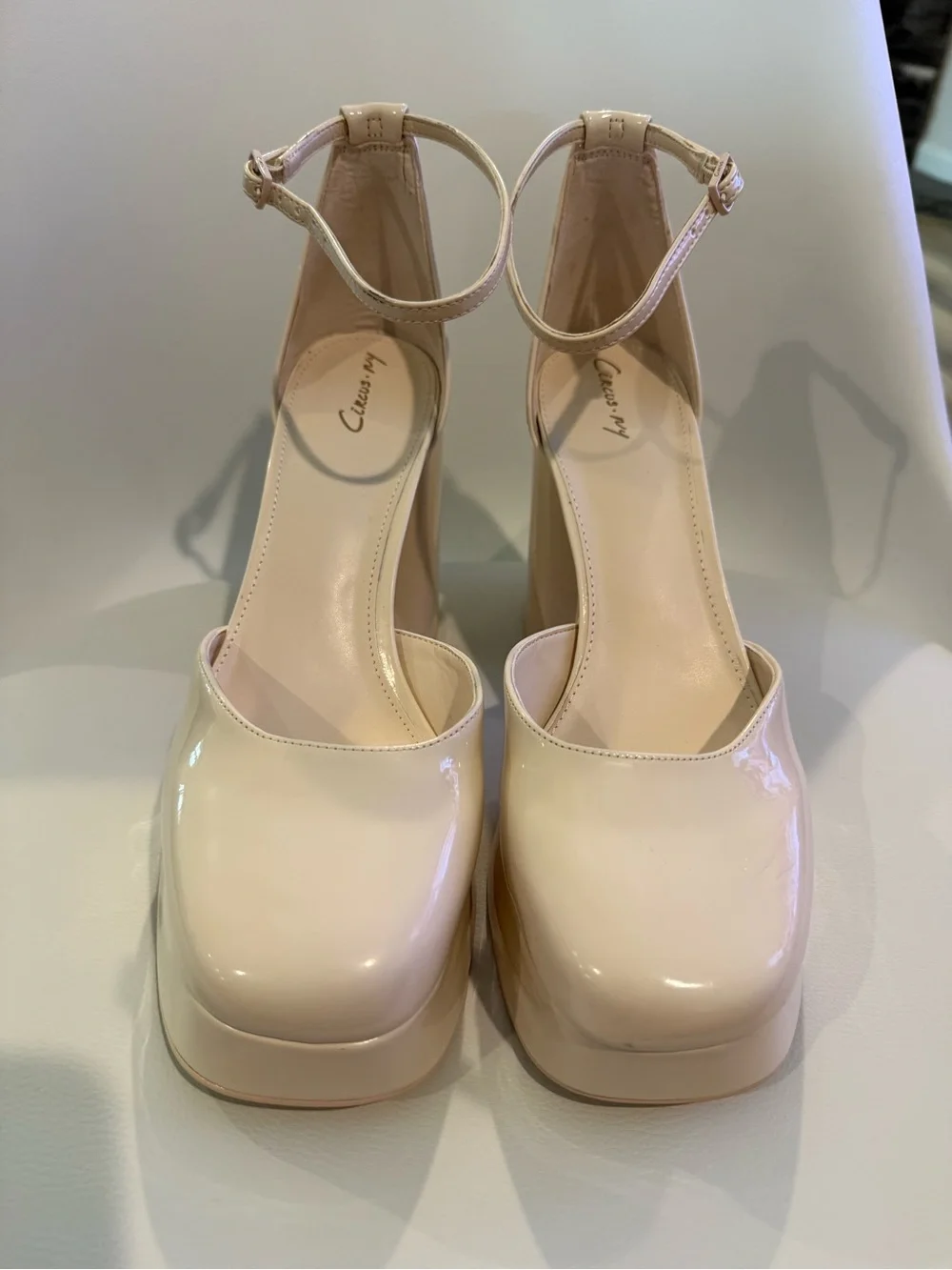 🎃 Platform Ankle-Strap Pumps in Nude Patent NWT